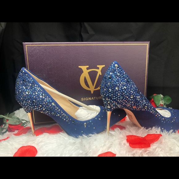 👠 Vince Camuto - Picture 2 of 8